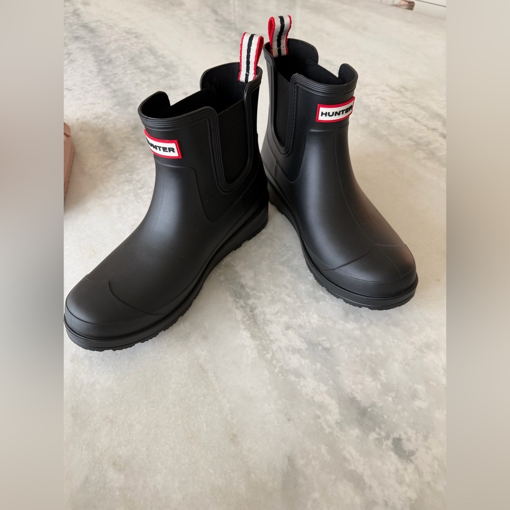 Hunter | Classic Black Short Boots | Rainboots | 8